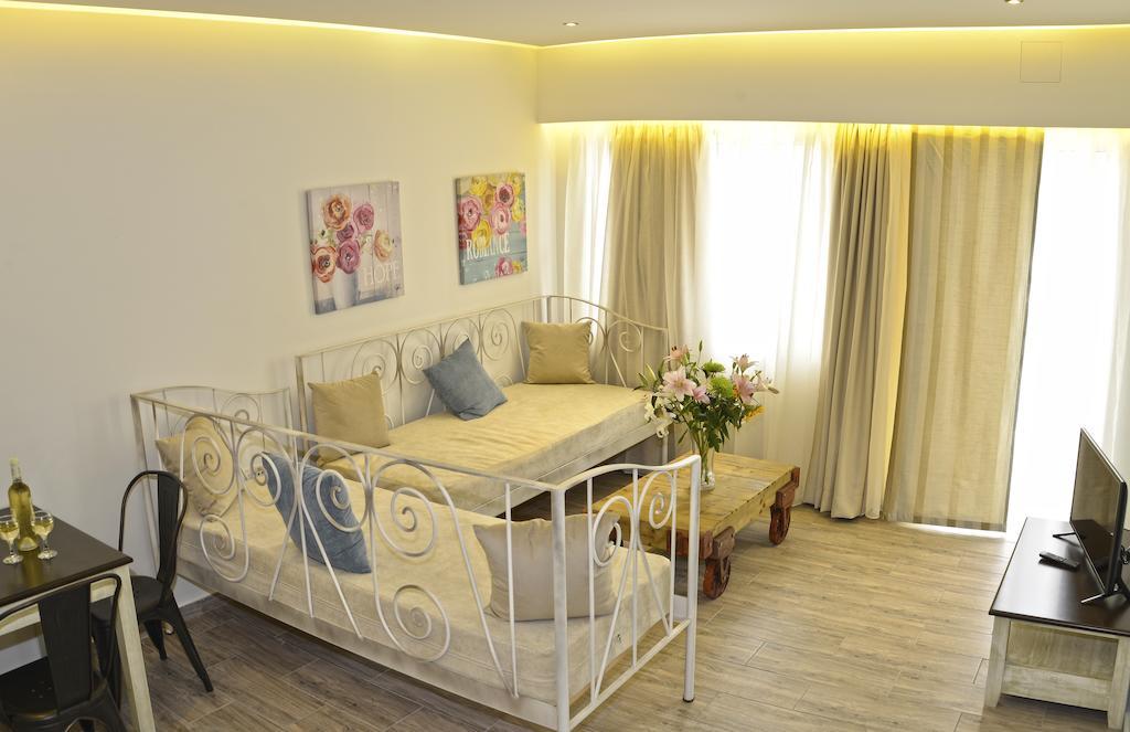 Princess Irini Sea Front Aparthotel レティムノ エクステリア 写真